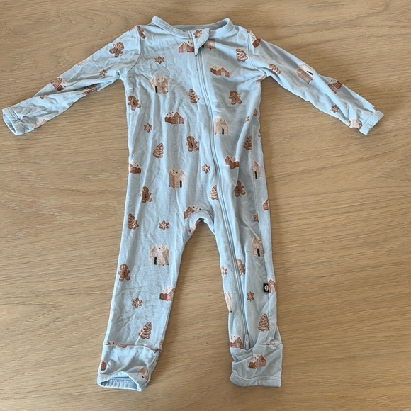 Kyte BABY Other - Kyte Baby Zippered romper 12-18m Platinum Exclusive Gingerbread